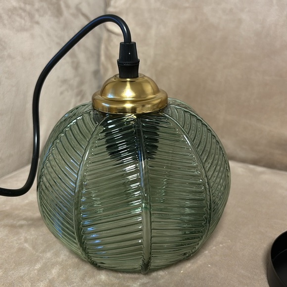 Green Pendant lighting fixture - Picture 3 of 17